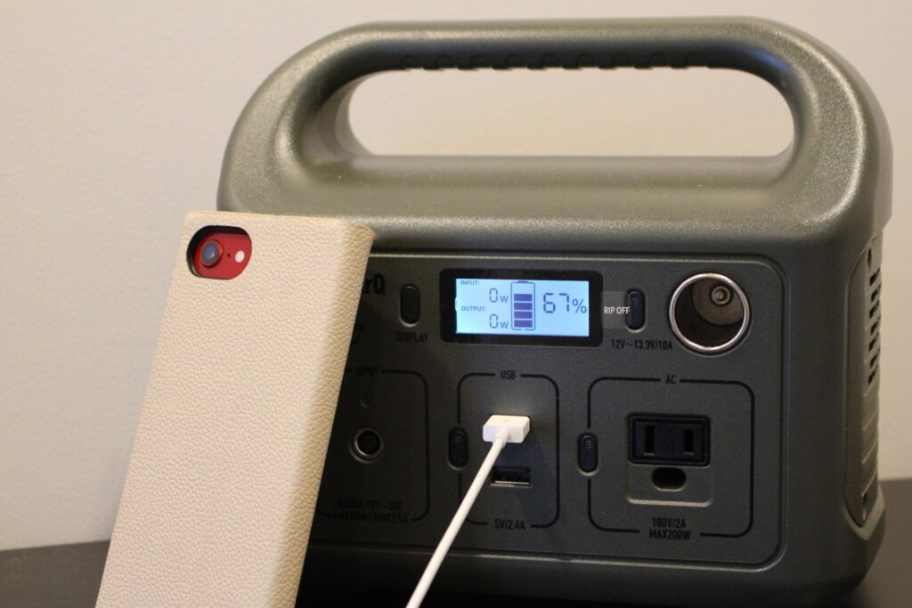 ポータブル電源の出力ポートと家電接続イメージ